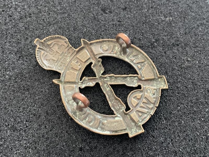 WW2 South West Africa 1st Infantry Battalion beret badge. — image 2