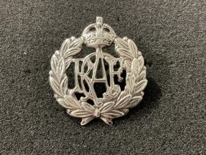 WW2 White metal R.C.A.F other ranks cap badge.