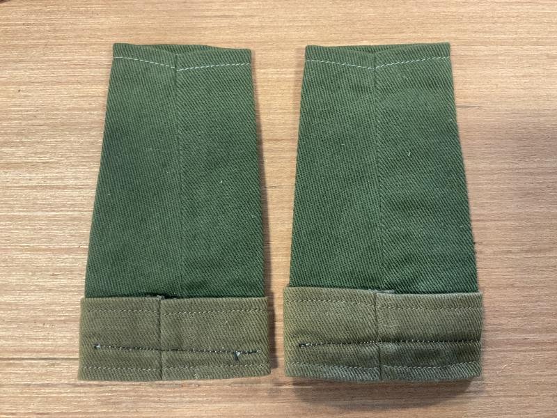 WW2 Lieutenants F.M.V.R.C (Malaya) rank slides. — image 2