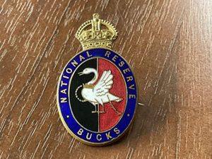 WW1 Bucks National Reserve enamel lapel badge.
