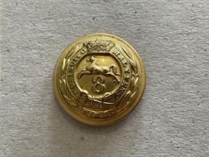 QVC 8th Regiment of Foot, The Kings Regiment button.