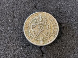 WW2 FOR LOYAL SERVICE lapel badge.