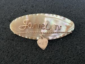 HMS JAVELIN mother of pearl and gold plated wire sweetheart.