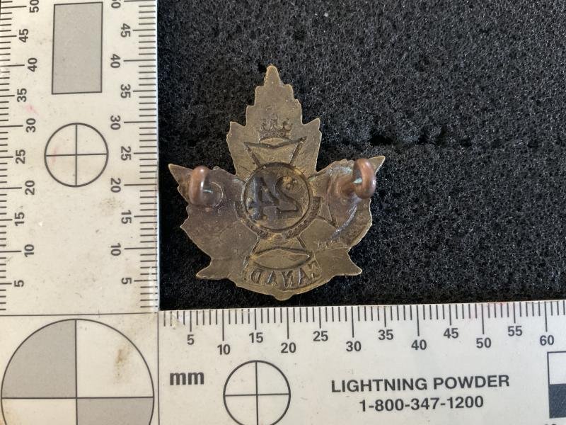 WW1 C.E.F 24th Infantry Battalion 'Victoria Rifles' cap badge. — image 2