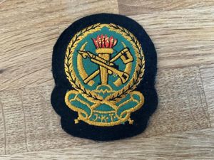 Tanzania J.K.T (National Army) Officers hat badge.