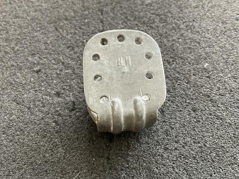 WW1 Imperial German greatcoat belt hook by R.N. — image 3