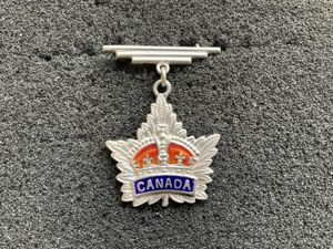 WW1/2 Canadian Expeditionary force silver & enamel sweetheart.