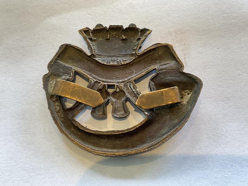 WW1/2 Duke of Cornwalls Light Infantry O.S.D cap badge. — image 2