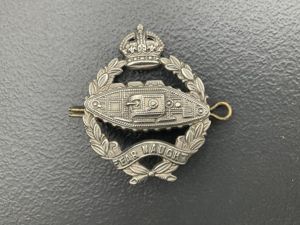 WW2 Royal Tank Regiment (RTR) cap badge.