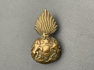 Post 1902 Royal Scots Fusiliers busby badge by Anderson.