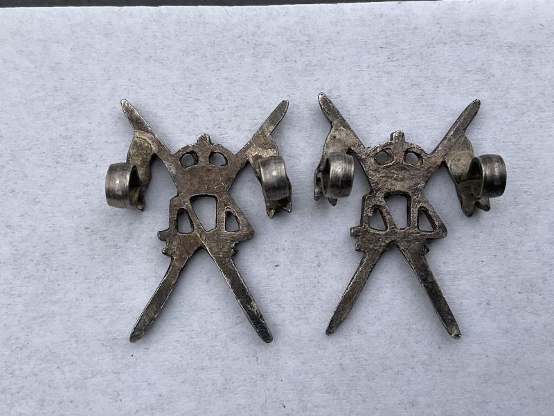 WW2 Indian Army 44th Cavalry, 1941-43 collar badges. — image 2