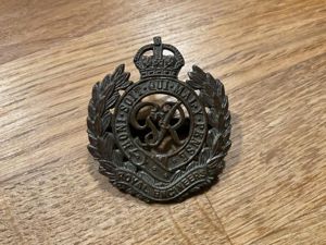 WW2 Royal Engineers O.S.D cap badge by GAUNT LONDON.
