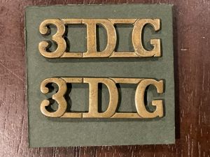 WW1 3rd Dragoon Guards (3 D.G ) brass shoulder titles.
