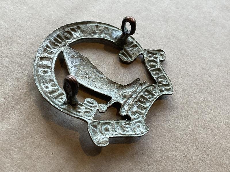 S.A Natal Mounted Rifles cap badge — image 2