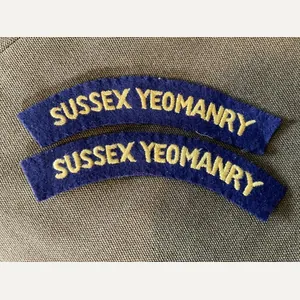 SUSSEX YEOMANRY yellow letters on blue shoulder titles.