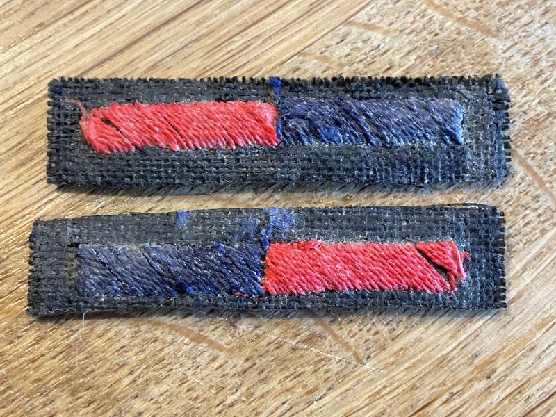 WW2 R.E & R.A cloth Arm of Service battle dress badges. — image 2