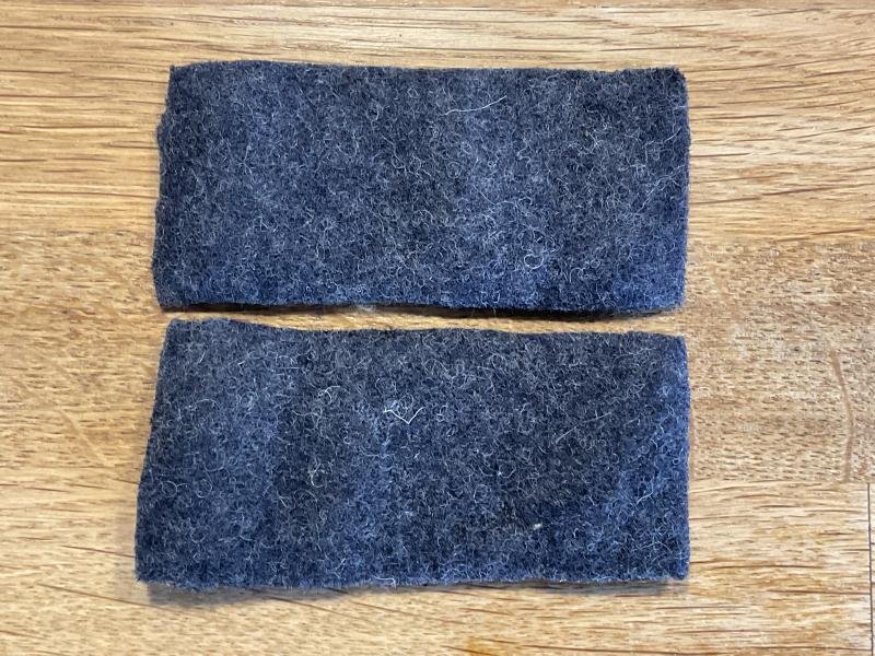 WW2 R.A.F enlisted ranks sleeve eagles, matching pair. — image 2