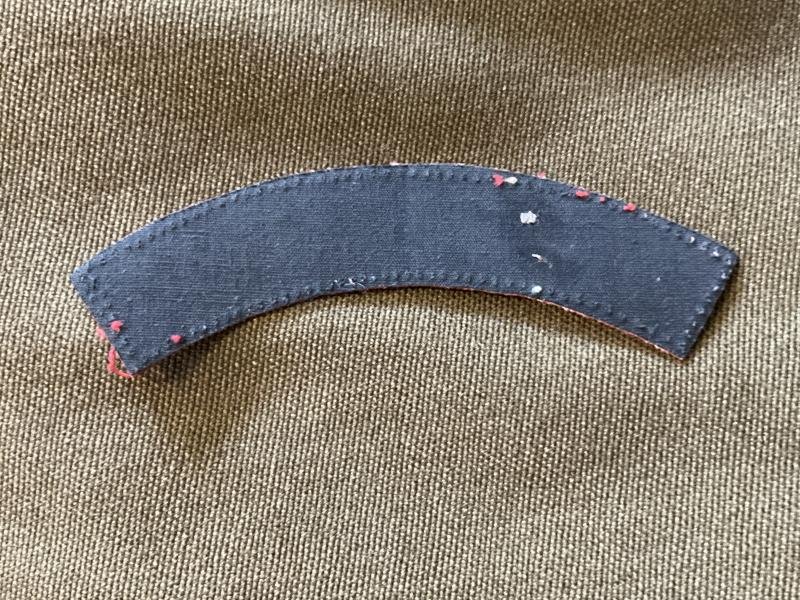 WW2 Printed ROYAL FUSILIERS shoulder title, removed from uniform. — image 2