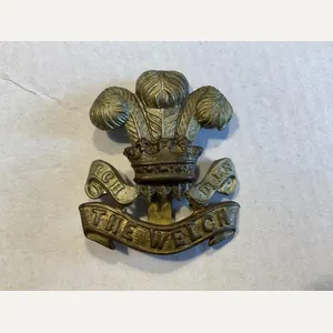 WW2 The Welch Regiment cap badge.