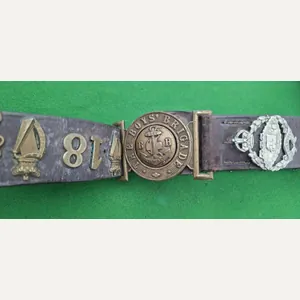 SOUVENIR CAP BADGE BELT ,IRISH BADGES
