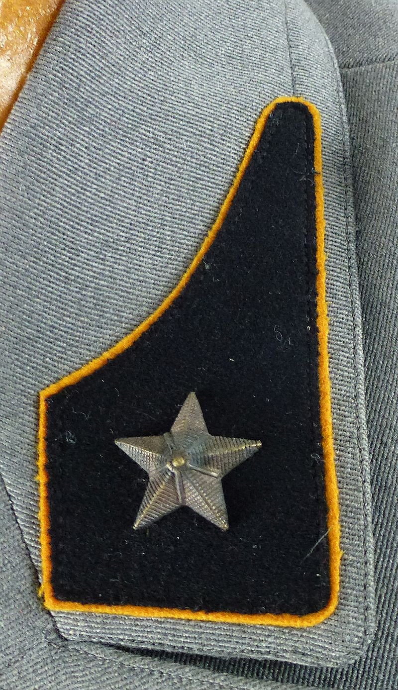 Named 1940 Dated Italian Army Artillery Lieutenant's Tunic — image 3