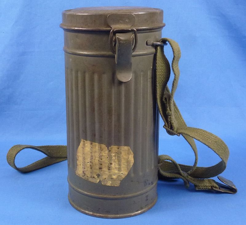 Spanish Civil War Gas Mask in Carrying Canister — image 10