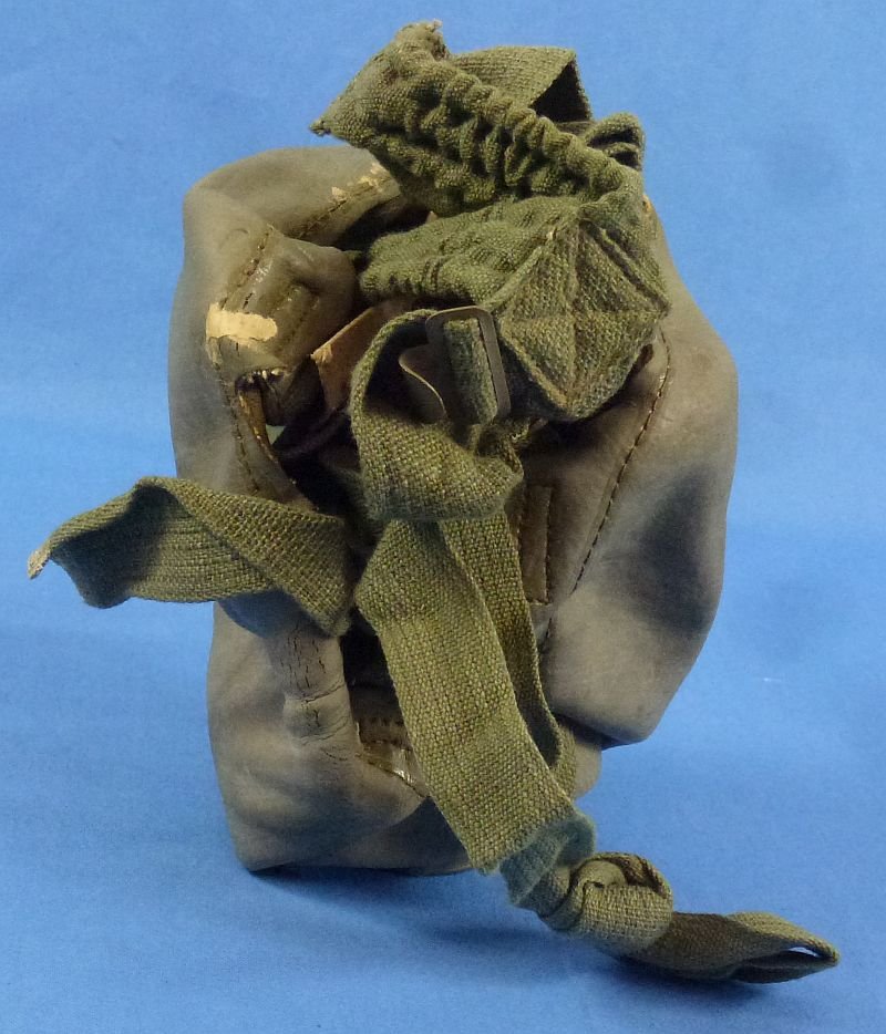 Spanish Civil War Gas Mask in Carrying Canister — image 4