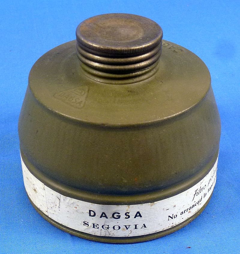 Spanish Civil War Gas Mask in Carrying Canister — image 6