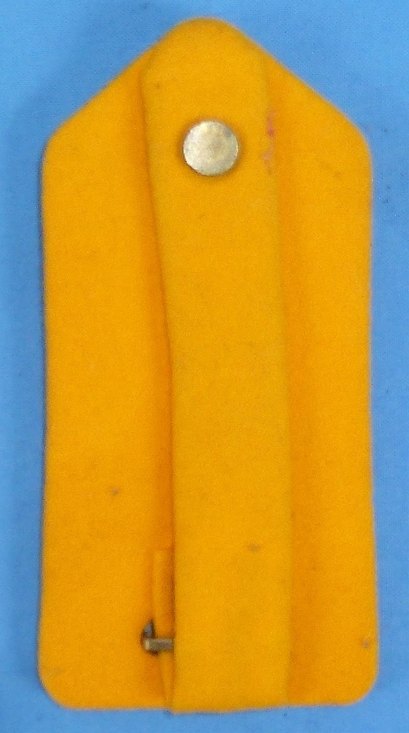 Single WWII Italian Army Artillery Officer Shoulder Board — image 2