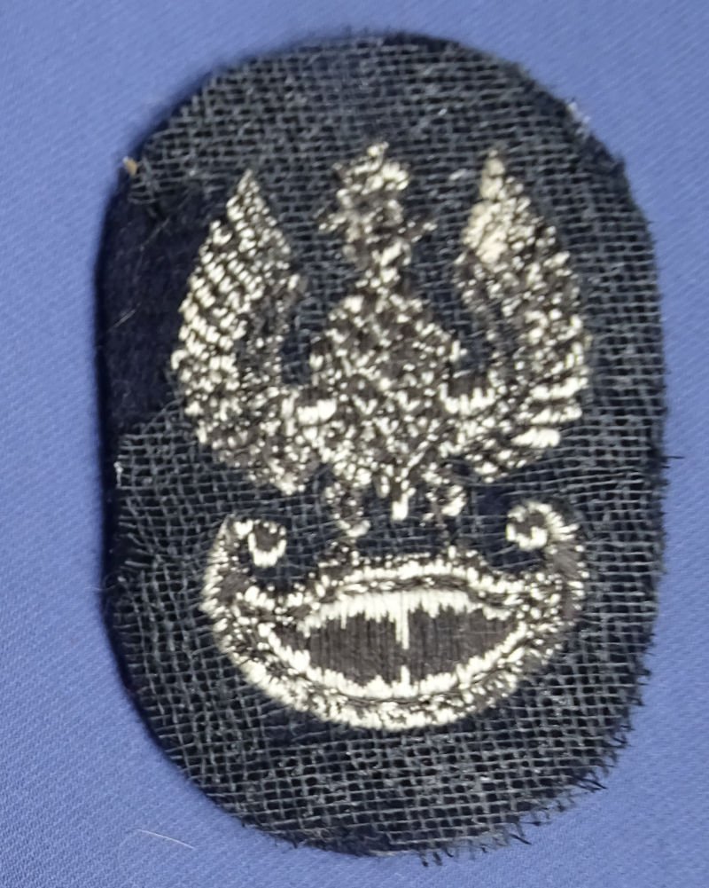 WWII Polish Army Cloth Beret Cap Insignia — image 2