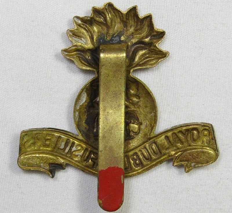 Royal Dublin Fusiliers Cap Badge — image 2