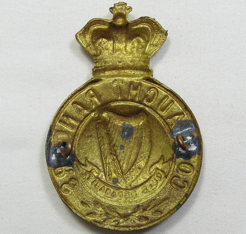 British Victorian Connaught Rangers Cap Badge — image 2