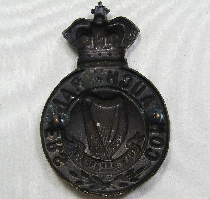 British Victorian Connaught Rangers Cap Badge — image 2