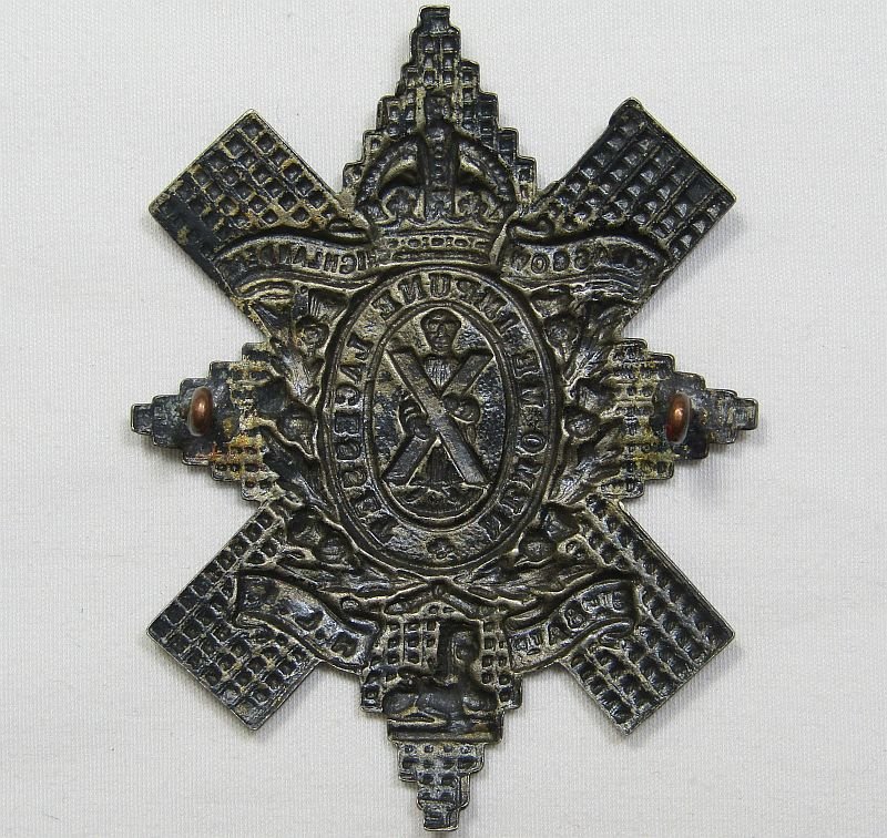 Royal Highlanders Black Watch Cap Badge — image 2