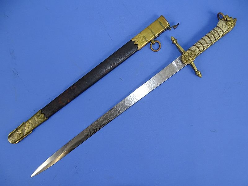 Victorian Period British Pattern 1856 Royal Navy Midshipman Dirk Engraved to 'A.E.A. Freemantle, R.N.' — image 2