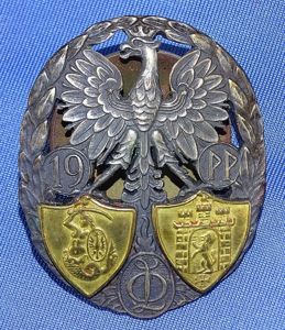 Polish 19th Infantry Regiment Badge