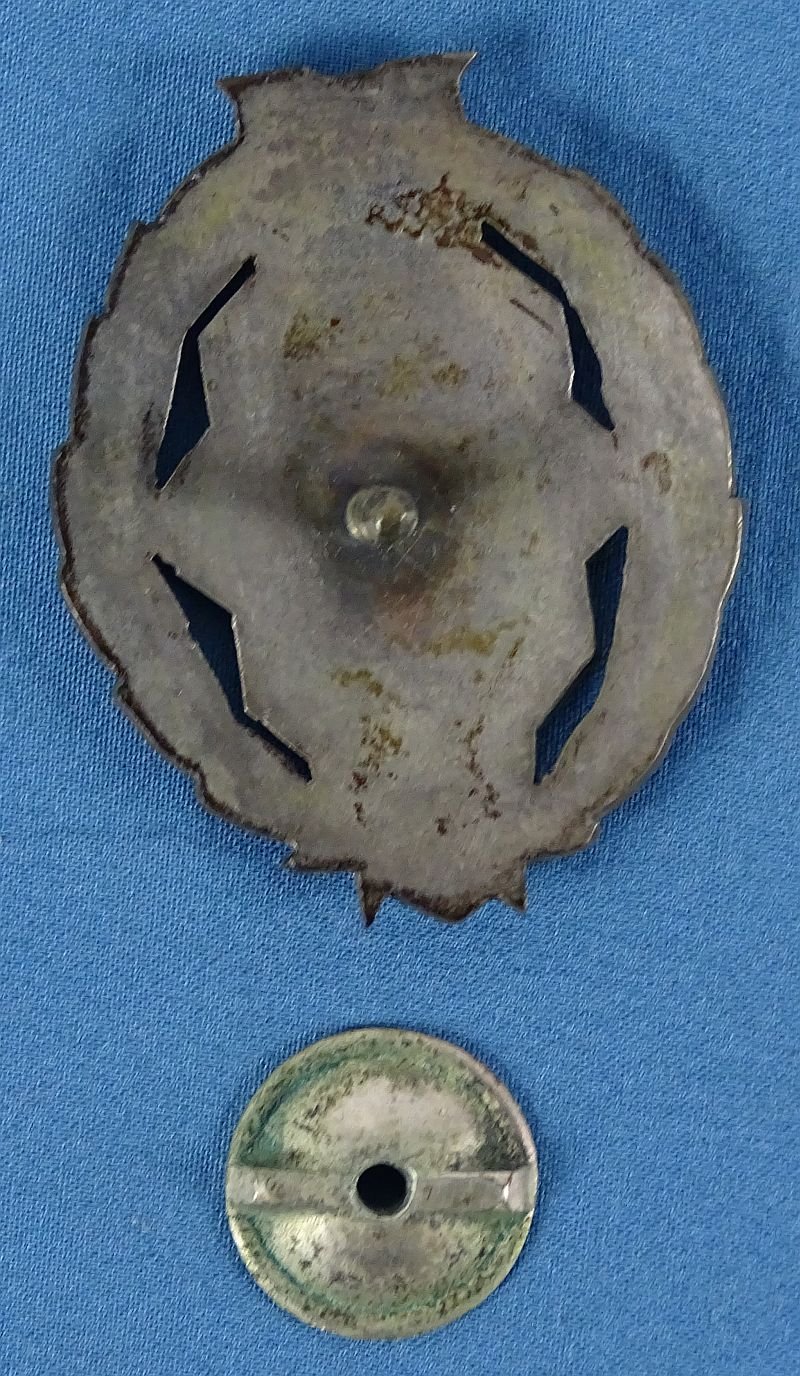 Polish 38th Infantry Regiment of Lvov Riflemen Badge — image 2