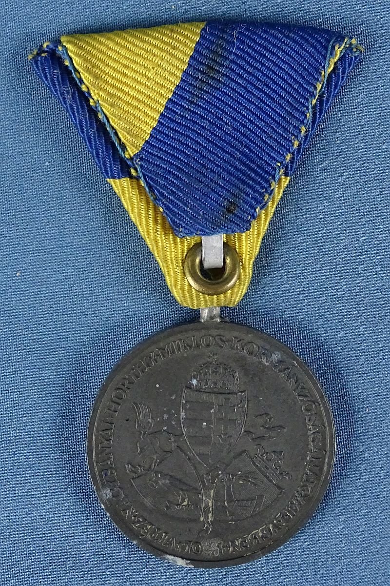Hungarian 1941 Commemorative Medal for the Liberation of Southern Hungary — image 2