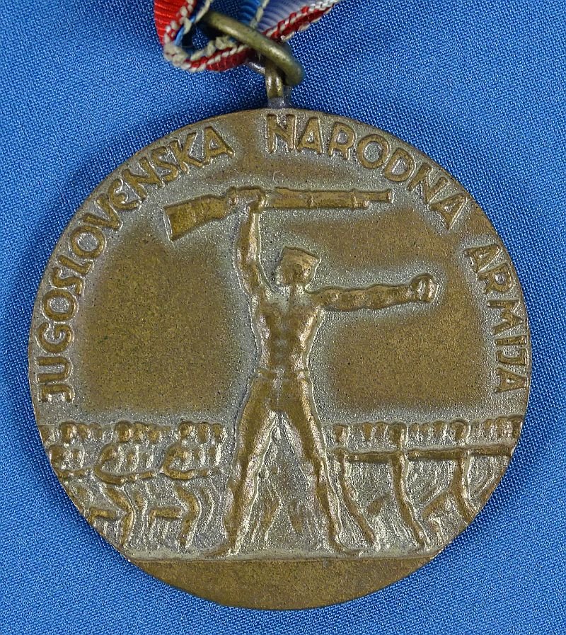 Yugoslavia People's Army Medal — image 2