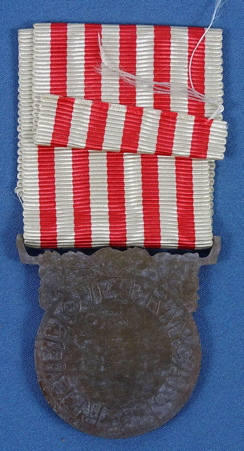 French WWI Commemorative War Medal — image 2