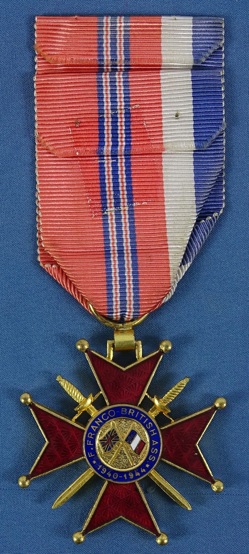 WWII Franco British Association Medal For World War II Actions 1940-1944 — image 2