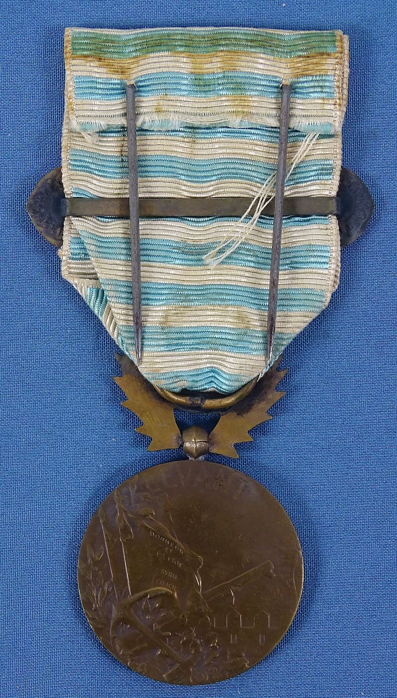 French Syria-Cilicia Medal with 'Levant' Bar — image 2