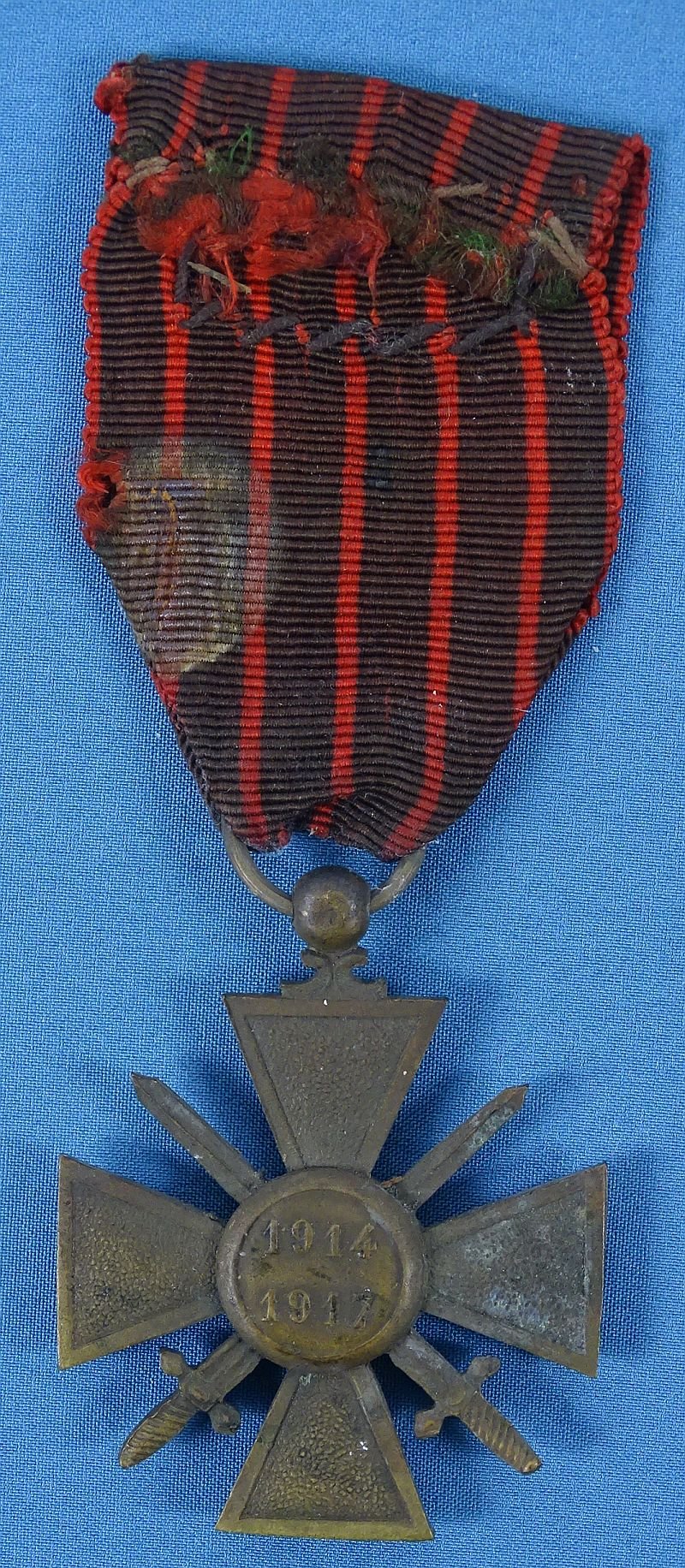 French WWI 1914-1917 Croix de Guerre with Star — image 2
