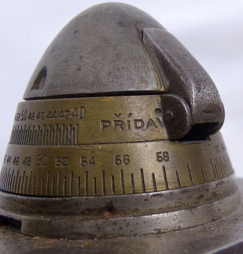 Czechoslovakian Shell Cigarette Holder and Lighter Desk Piece — image 9