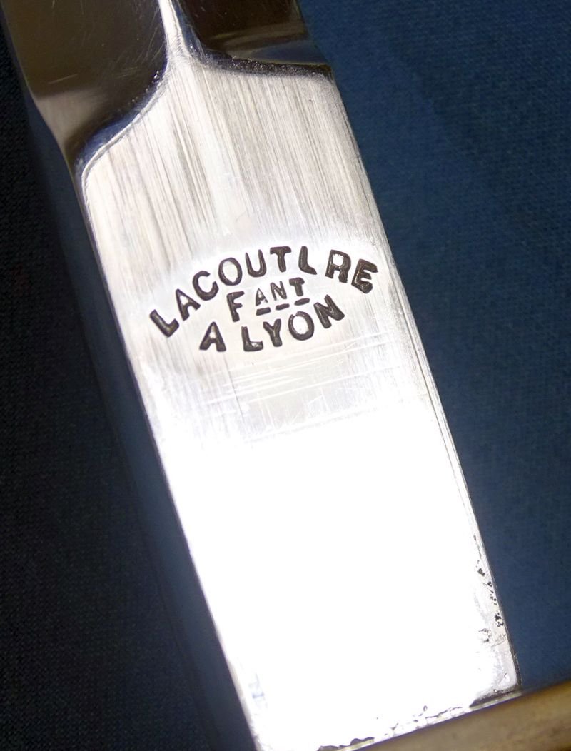 Monogrammed Presentation Model 1934 French Air Force Officer's Dagger — image 6