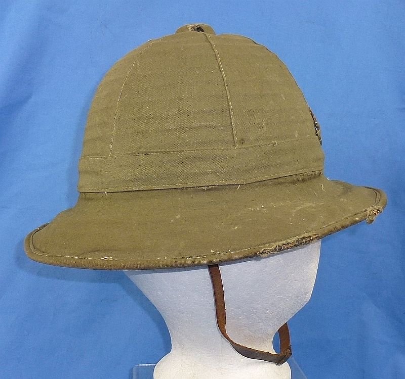 Uncommon WWII Japanese Navy Pith Helmet — image 3