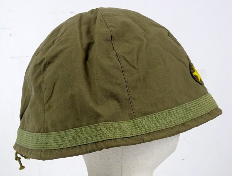Mint Unissued 1943 Dated Second Pattern Japanese Army Helmet Cover — image 4