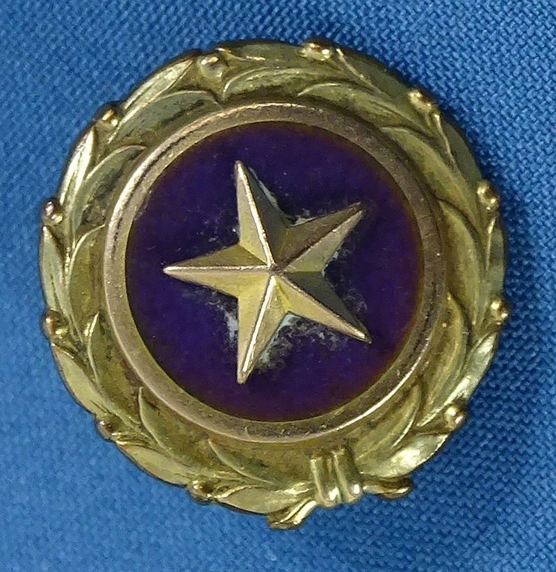 Cased Posthumous Korean War Purple Heart Medals and Documents Group — image 9