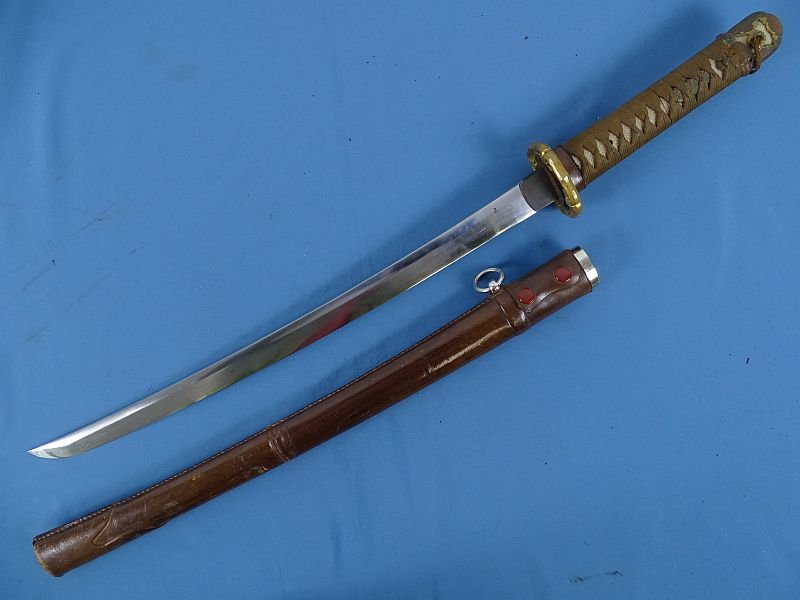 WWII Japanese Army Pilot or Tanker Wakizashi with Leather Combat Cover — image 3