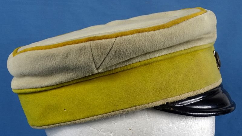 Model 1867 Imperial German 7th (Magdeburg) Cuirassiers Regiment 'von Seydlitz' Officer Schirmmütze Visor Cap — image 3
